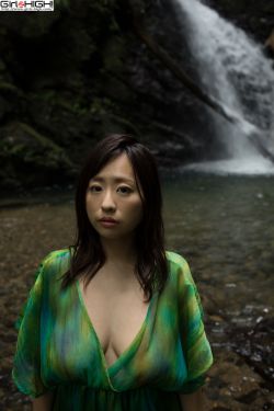 黑衣人